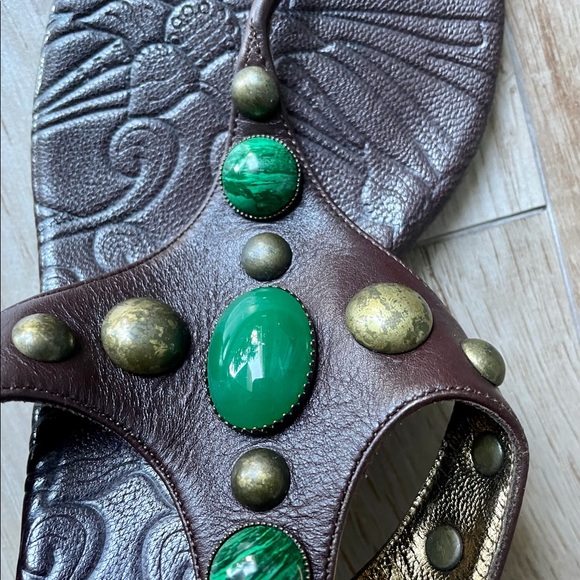 BCBG Max Azria Elegant Gladiator Sandals 8 - Picture 2 of 8